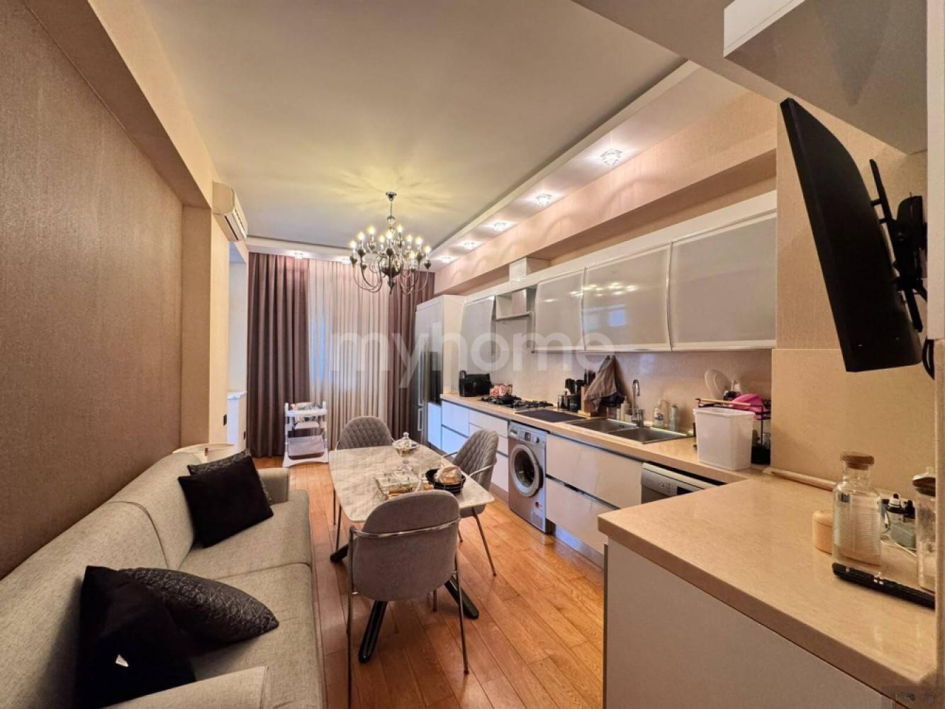  Bakı şəhərində 158m² mənzil satılır
