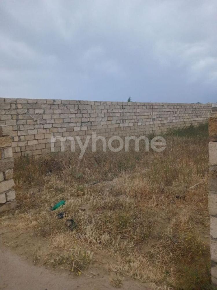  Binəqədi qəsəbəsində torpaq satılır