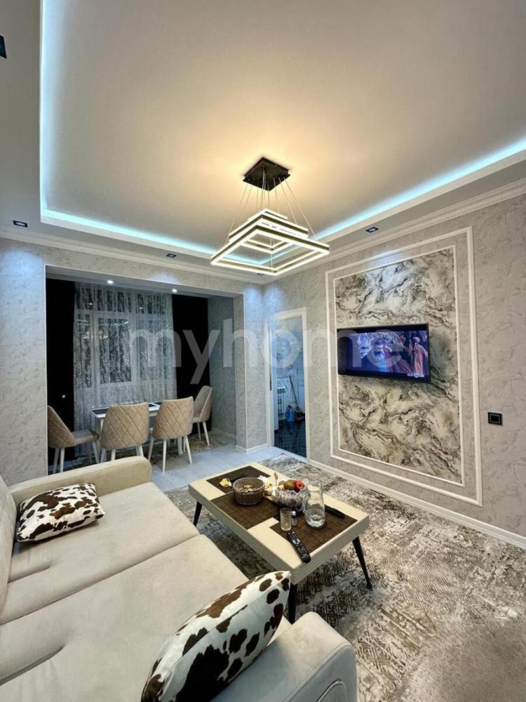  Bakı şəhərində 65m² mənzil satılır