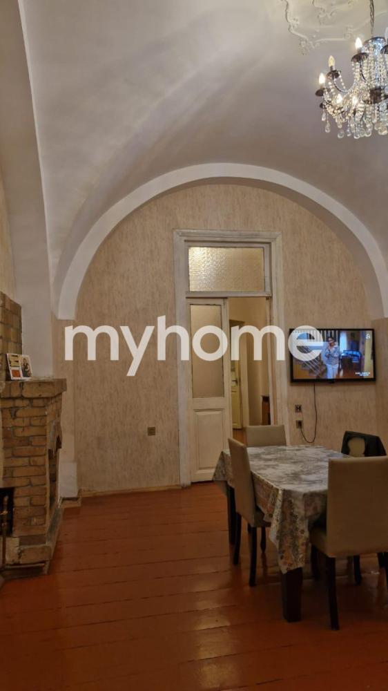  Kubinka qəsəbəsində 78m² mənzil satılır