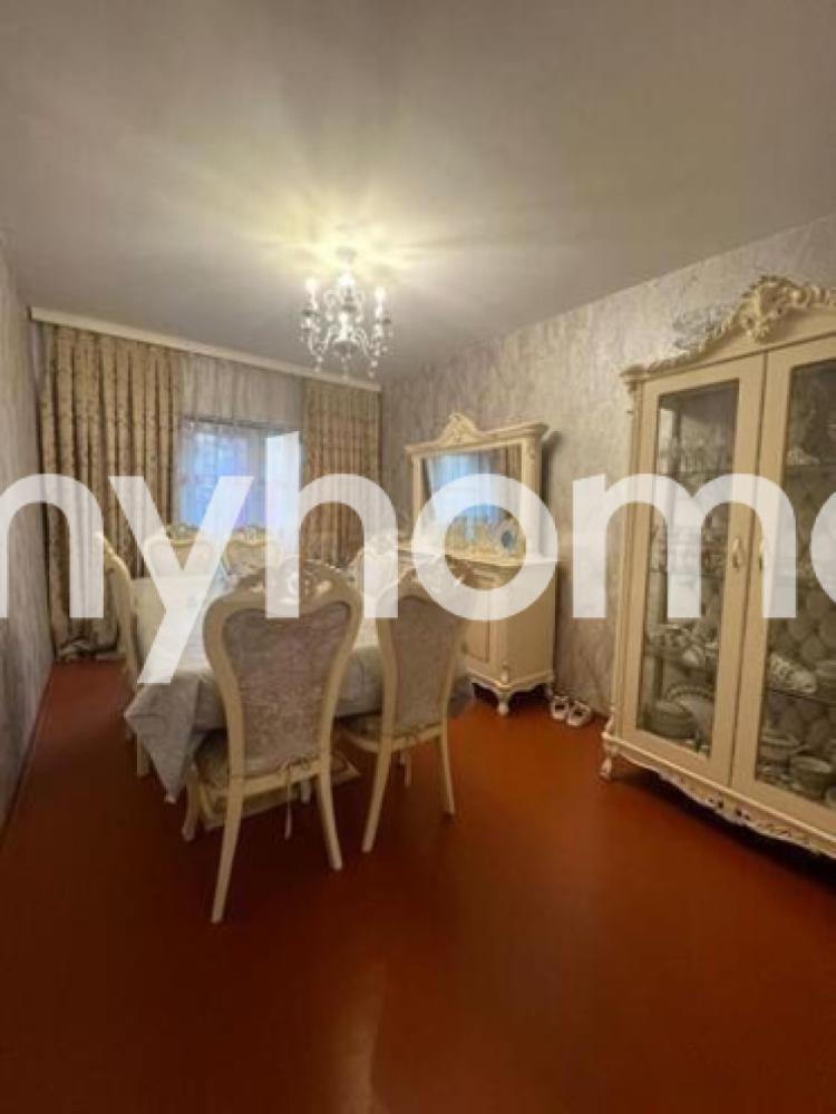  Yasamal qəsəbəsində 65m² mənzil satılır