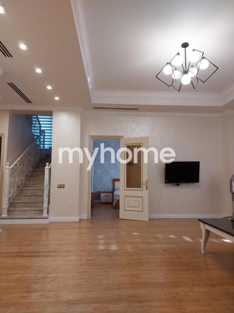  Astara şəhərində 750m² obyekt satılır