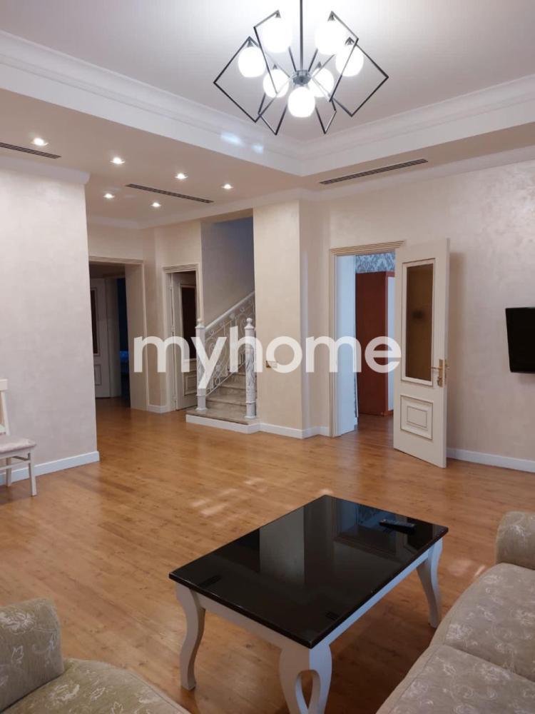  Astara şəhərində 750m² obyekt satılır