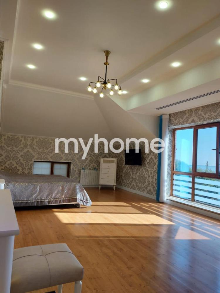  Astara şəhərində 750m² obyekt satılır