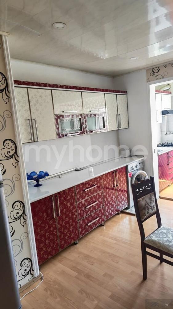 Biləcəri qəsəbəsində 80m² mənzil satılır