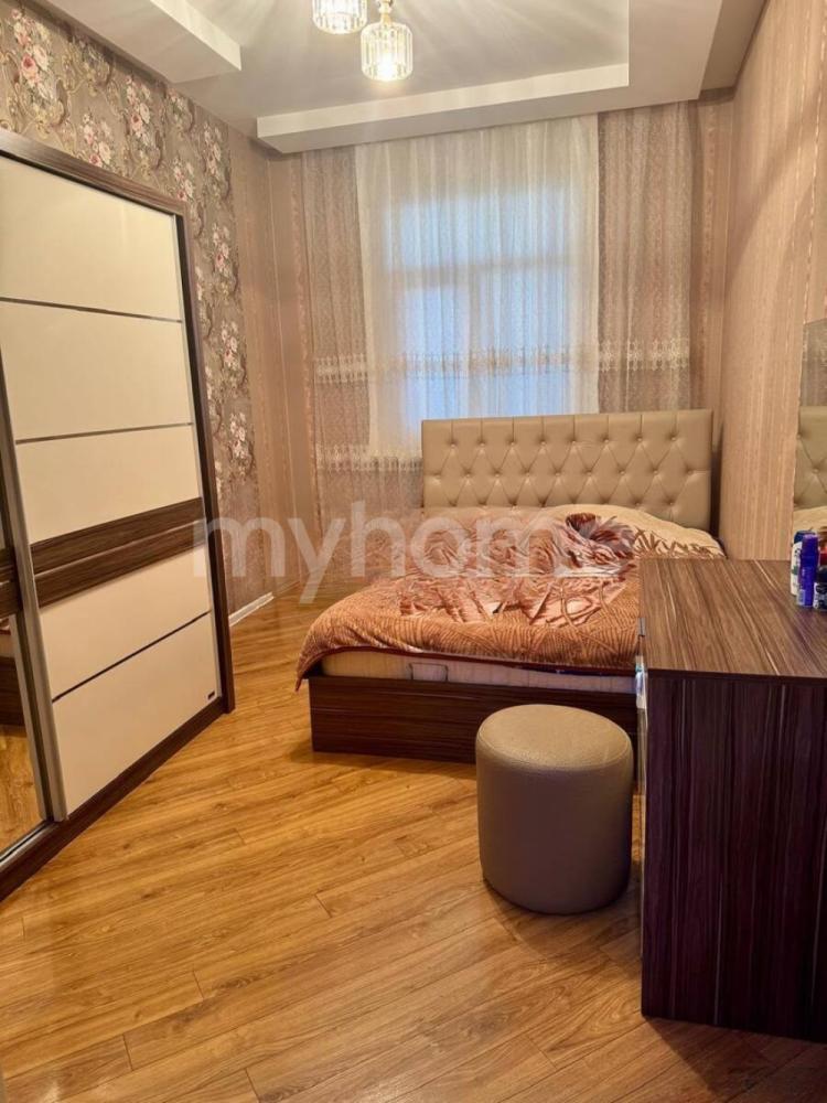  Bakı şəhərində 90m² mənzil kirayə verilir