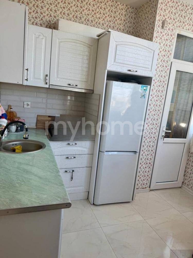  Bakı şəhərində 90m² mənzil kirayə verilir