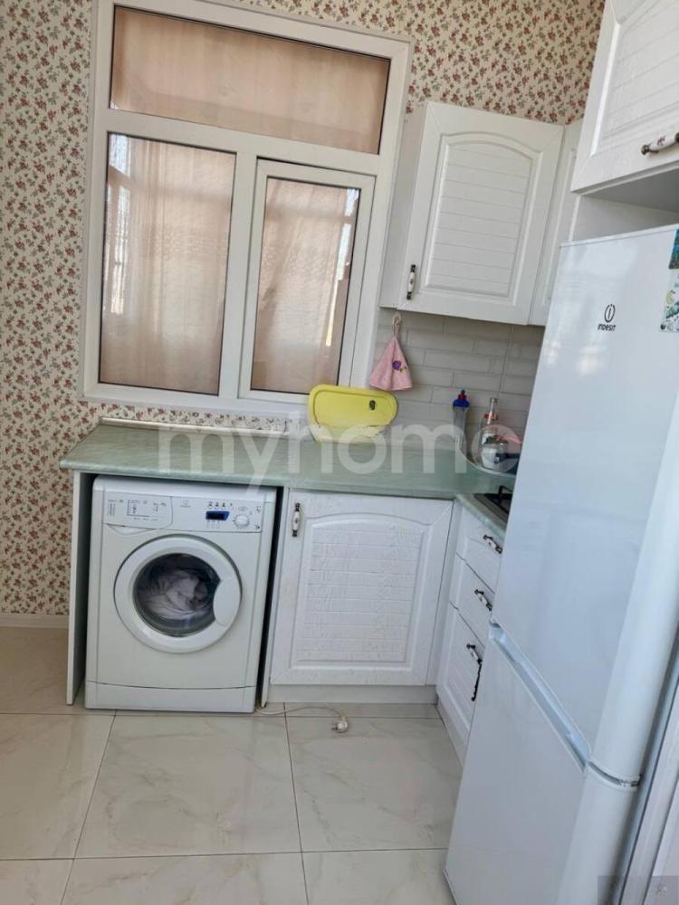  Bakı şəhərində 90m² mənzil kirayə verilir