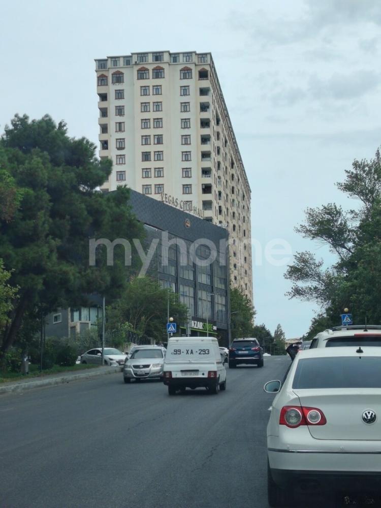  Əhmədli qəsəbəsində 110m² mənzil satılır