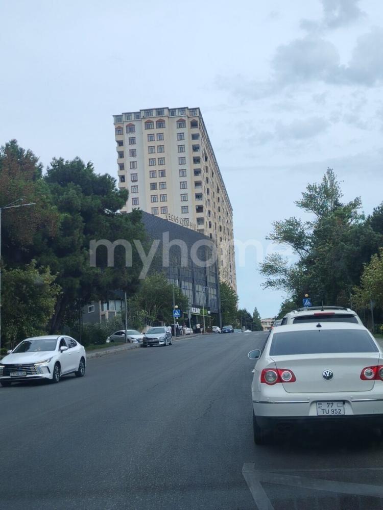  Əhmədli qəsəbəsində 110m² mənzil satılır