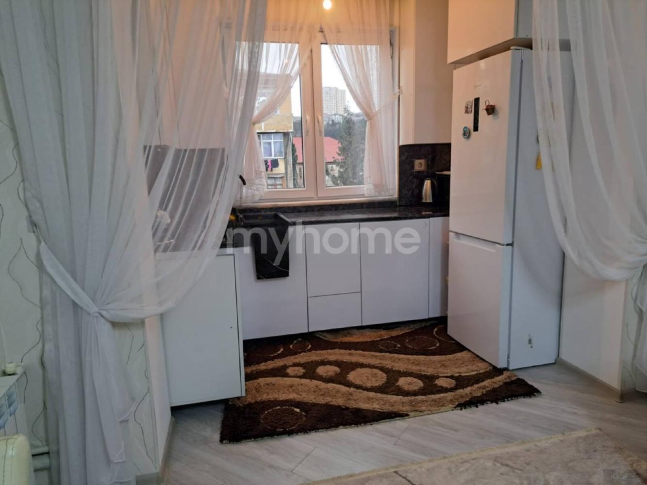  Biləcəri qəsəbəsində 40m² mənzil satılır