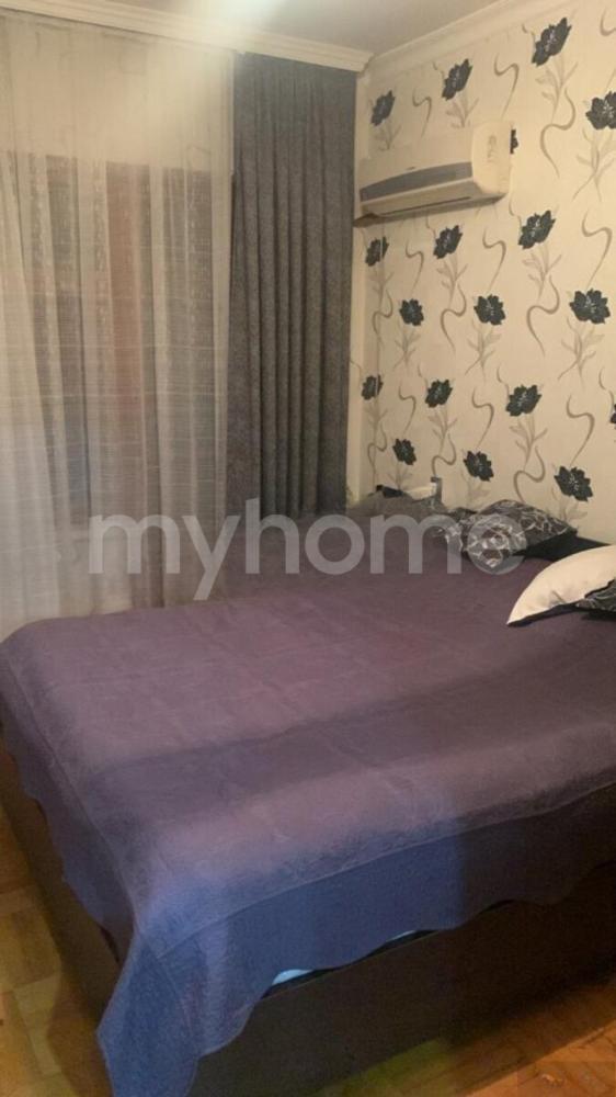  Bakı şəhərində 80m² mənzil kirayə verilir