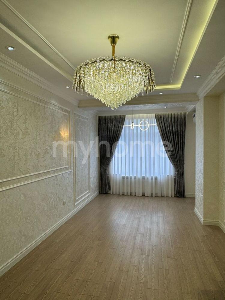  Bakı şəhərində 95m² mənzil satılır
