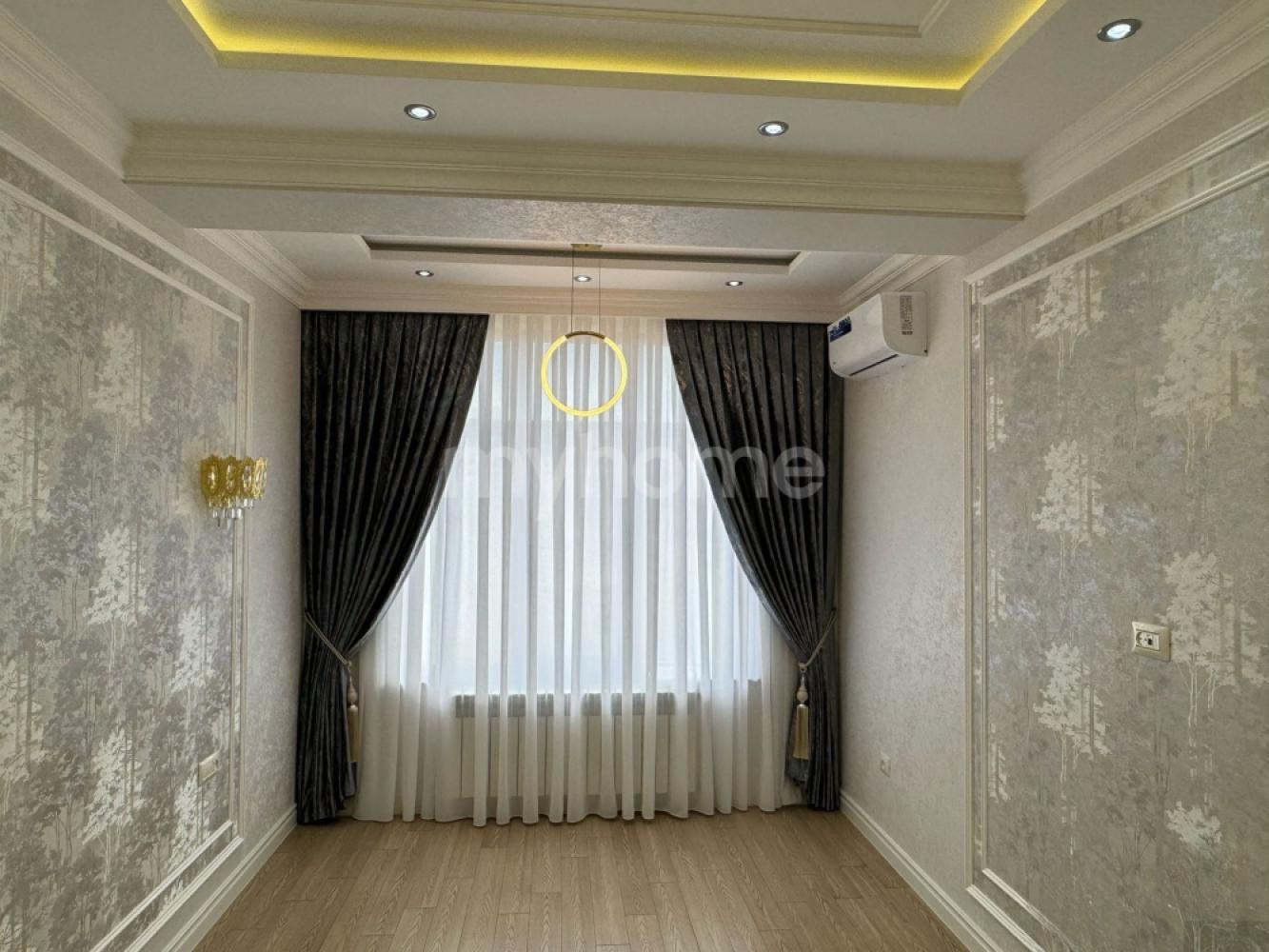  Bakı şəhərində 95m² mənzil satılır