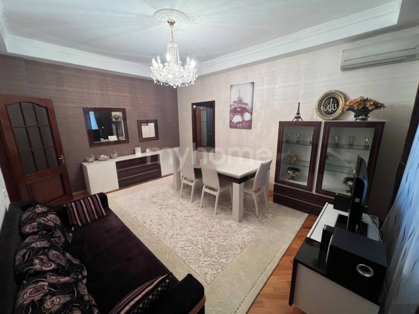  Bakı şəhərində 75m² mənzil satılır