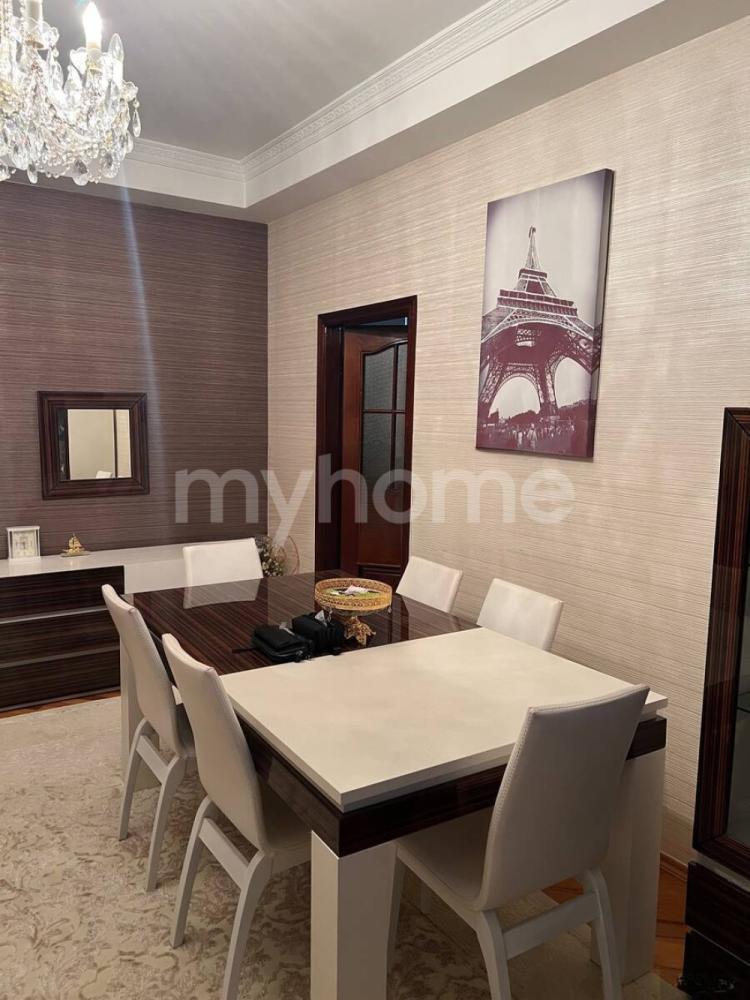  Bakı şəhərində 75m² mənzil satılır