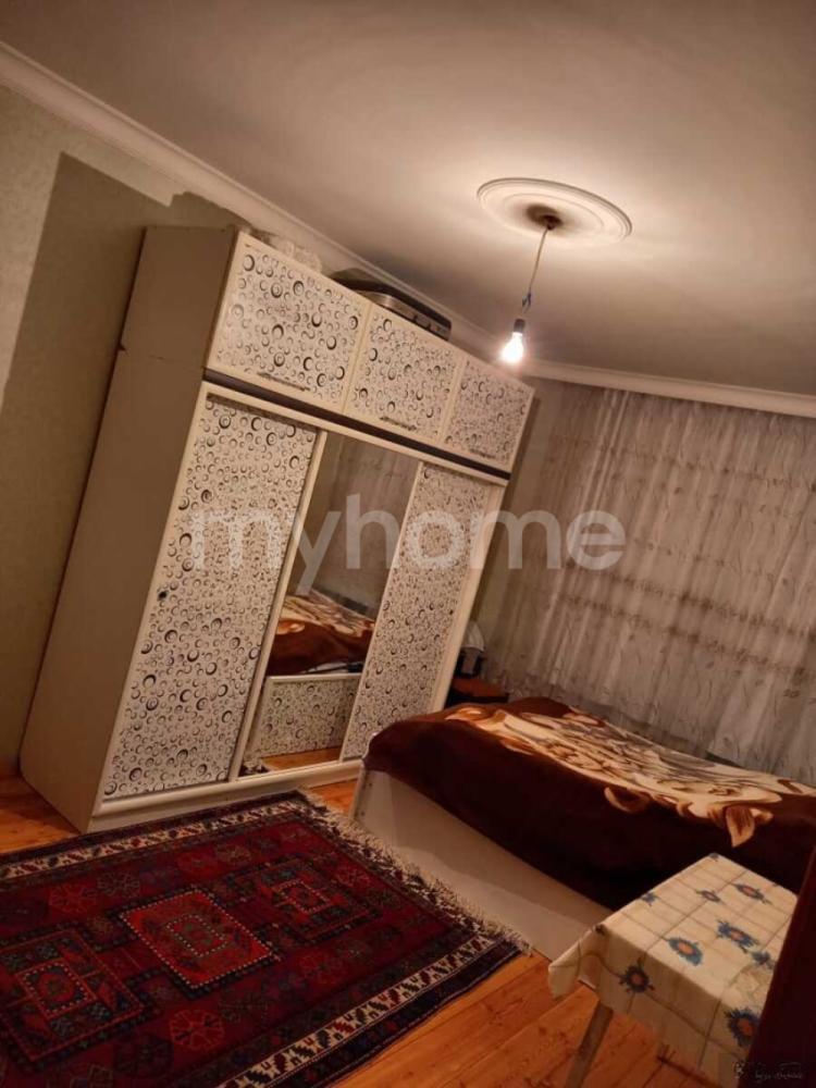  Bakı şəhərində 110m² mənzil satılır