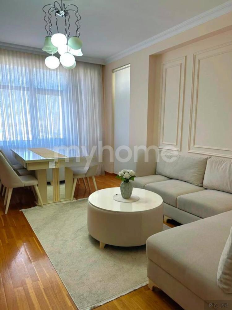  Bakı şəhərində 84m² mənzil satılır