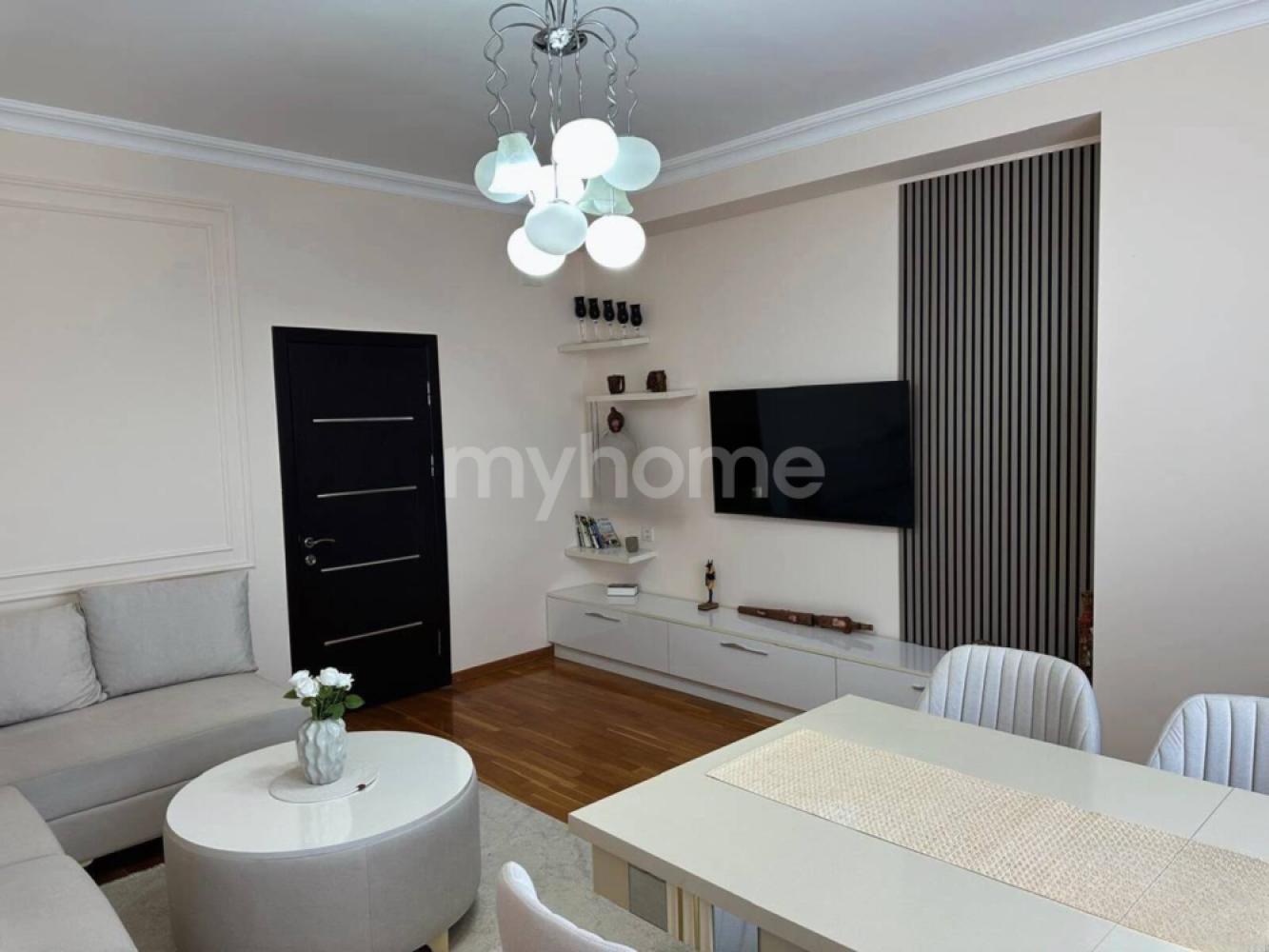  Bakı şəhərində 84m² mənzil satılır