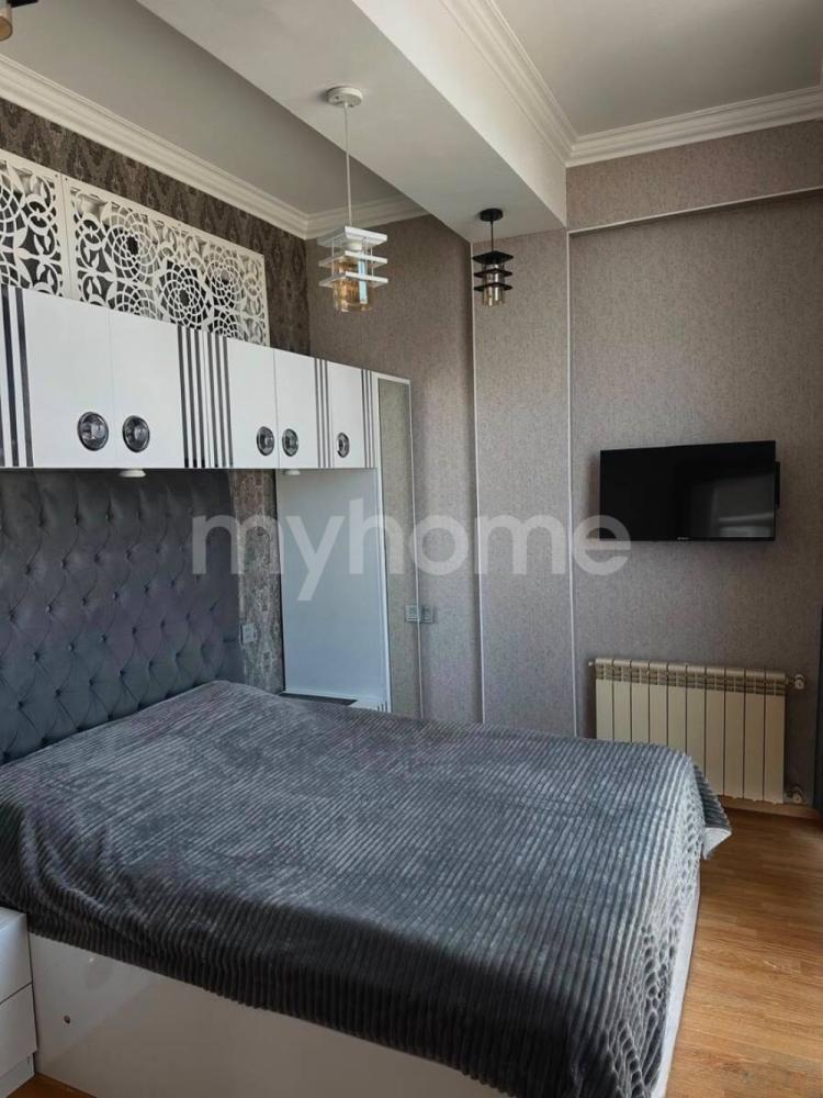  Bakı şəhərində 84m² mənzil satılır