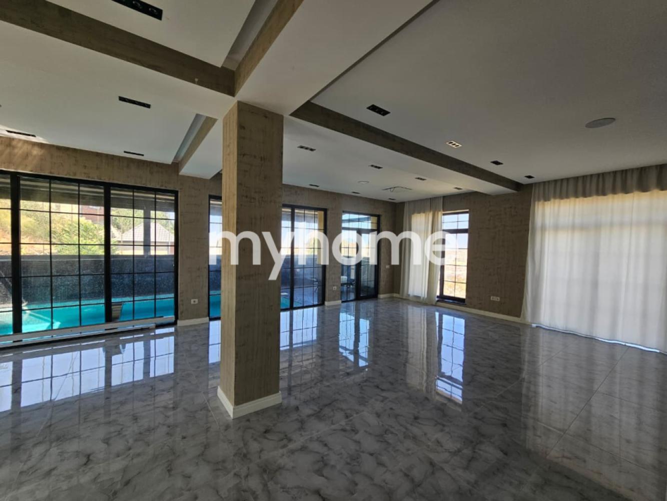 Bakıxanov qəsəbəsində 428m² həyət evi satılır