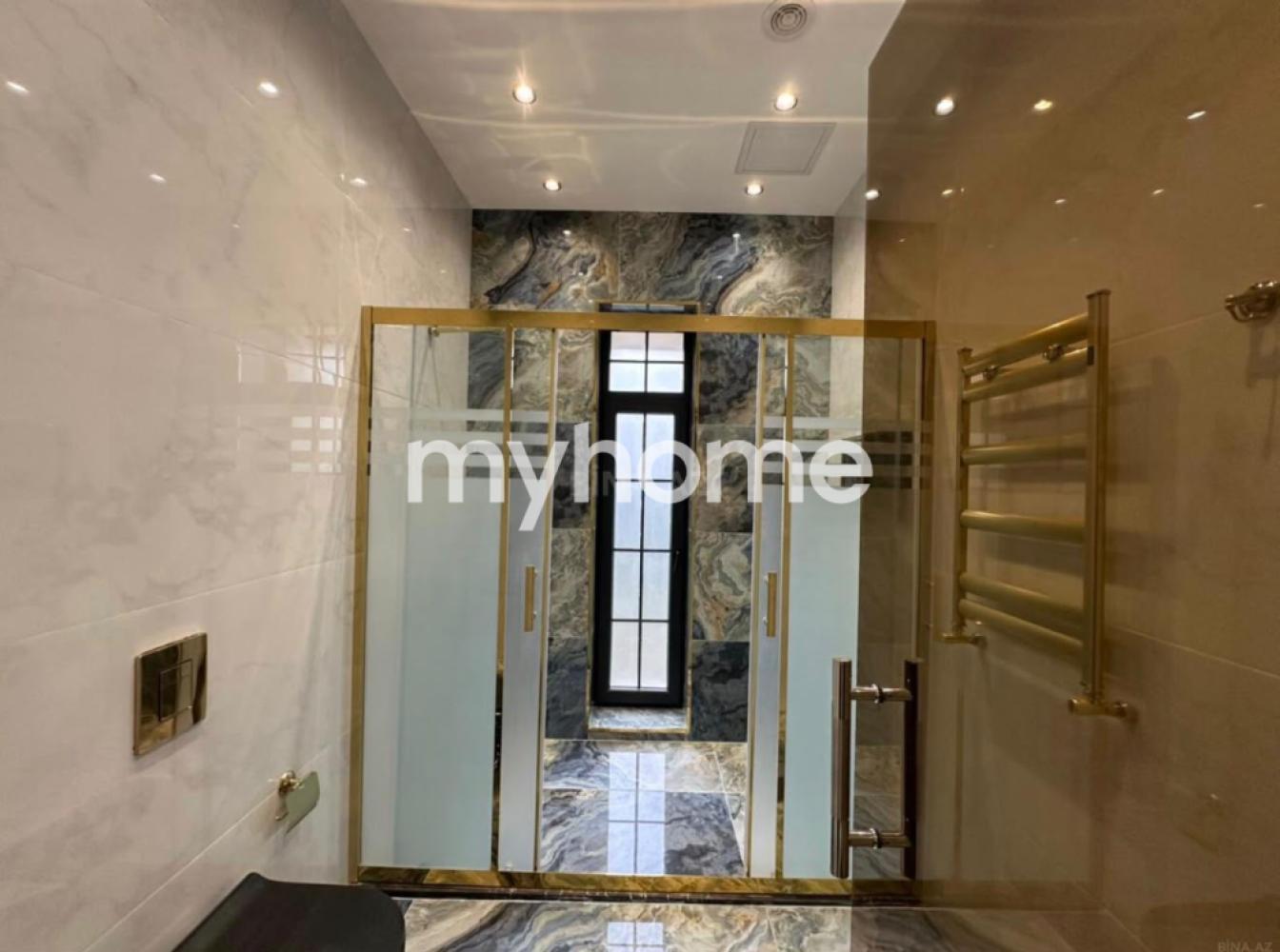  Bakıxanov qəsəbəsində 428m² həyət evi satılır