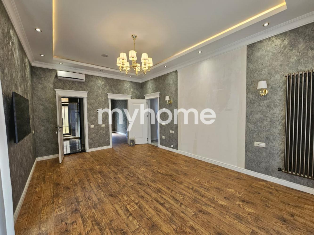 Bakıxanov qəsəbəsində 428m² həyət evi satılır
