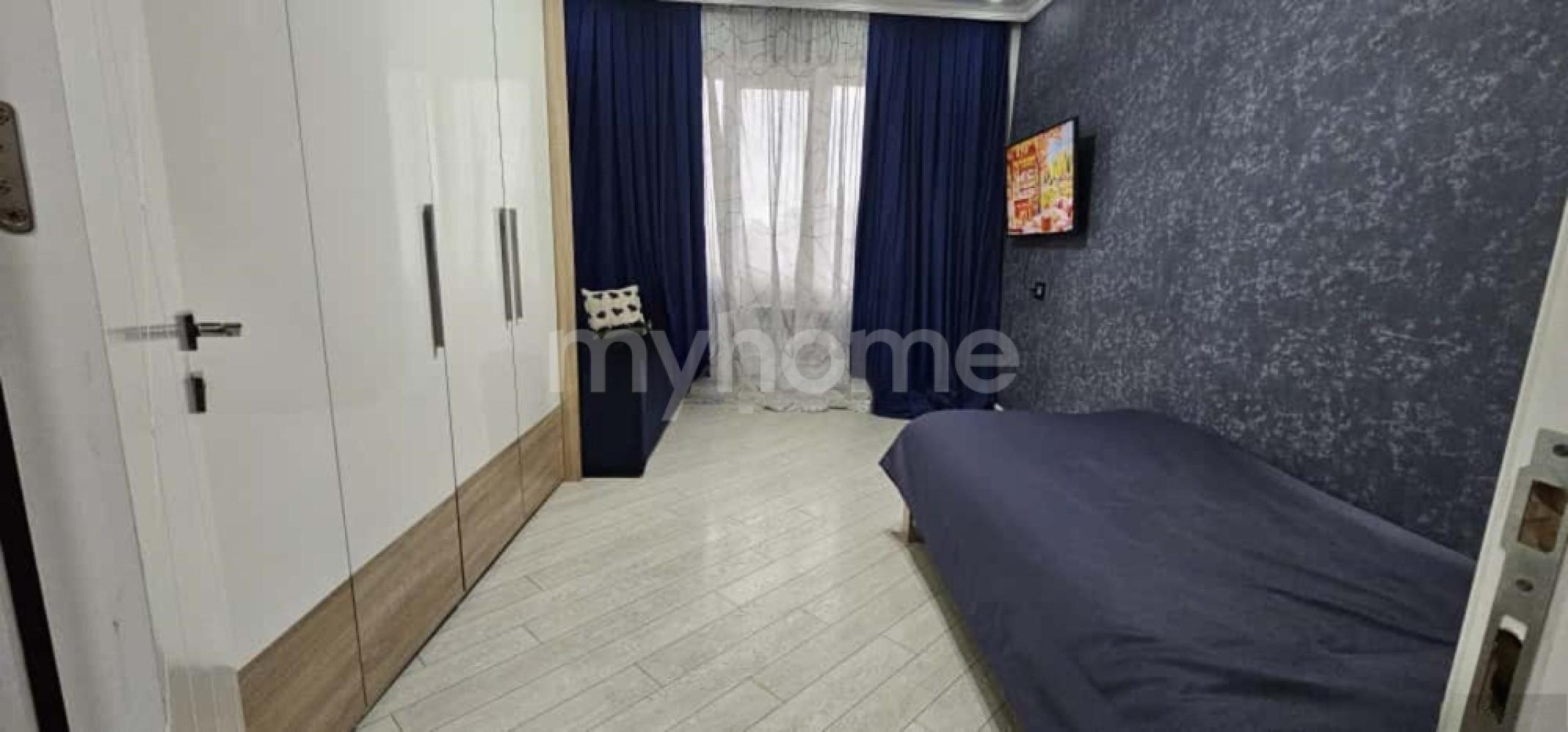  Bakı şəhərində 80m² mənzil satılır