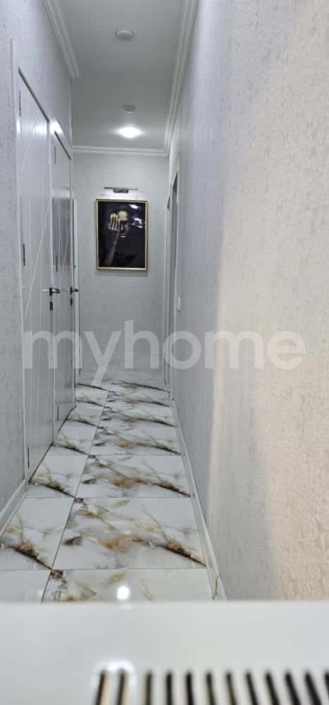 Bakı şəhərində 80m² mənzil satılır
