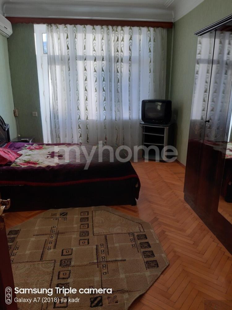  Bakı şəhərində 80m² mənzil kirayə verilir