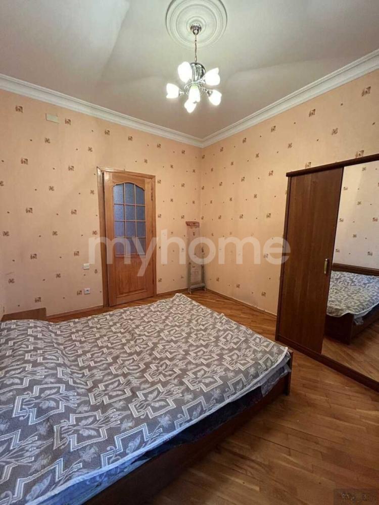  Bakı şəhərində 72m² mənzil kirayə verilir
