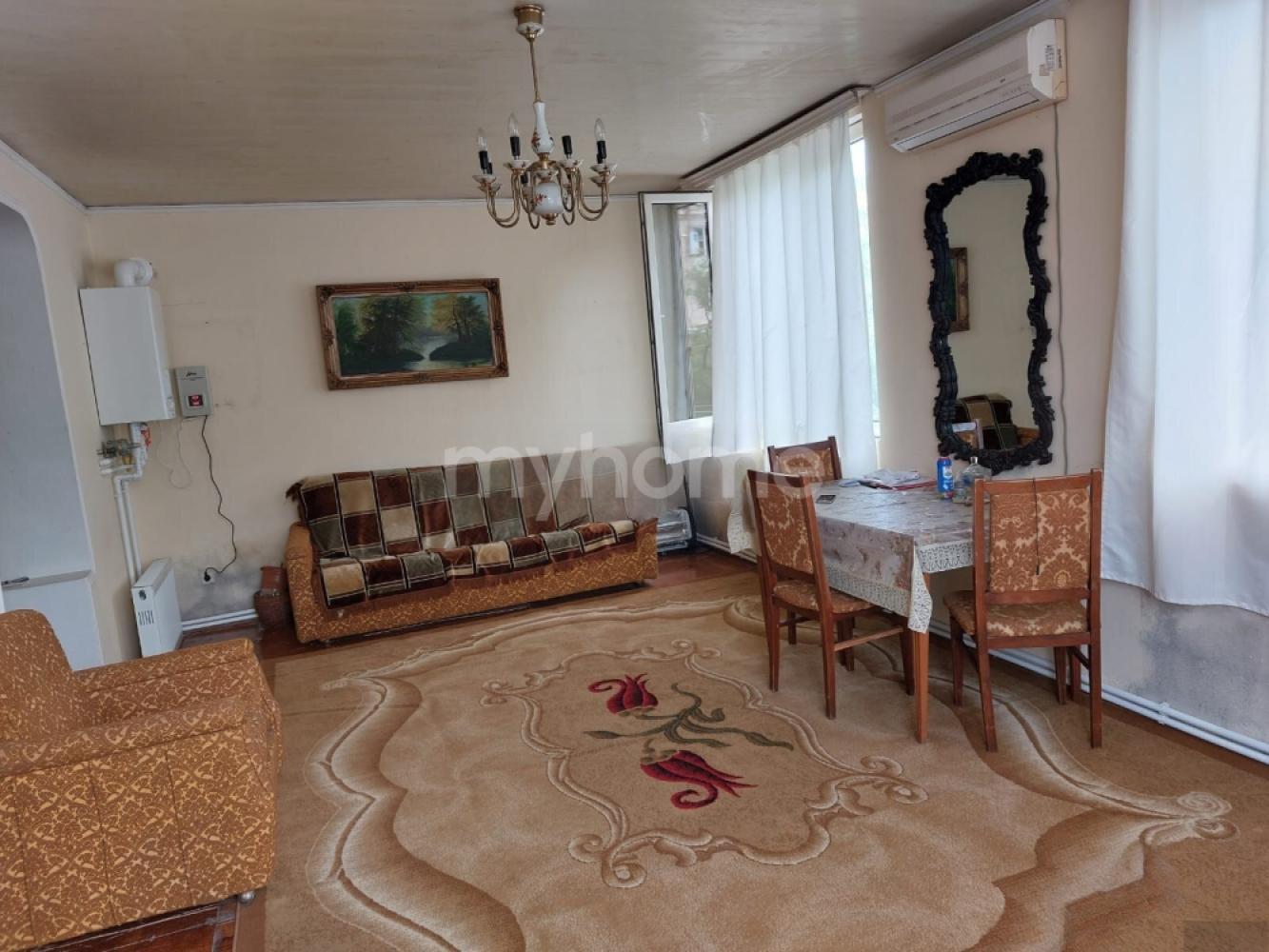  Bakı şəhərində 45m² mənzil kirayə verilir