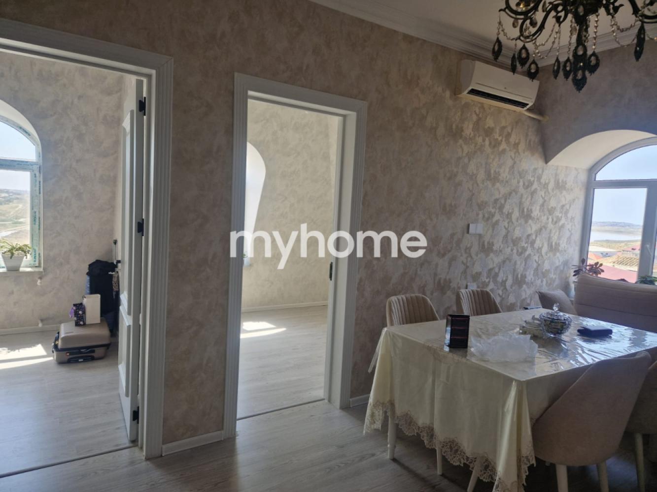 Binəqədi qəsəbəsində 60m² mənzil satılır Binəqədi qəsəbəsində 60m² mənzil satılır