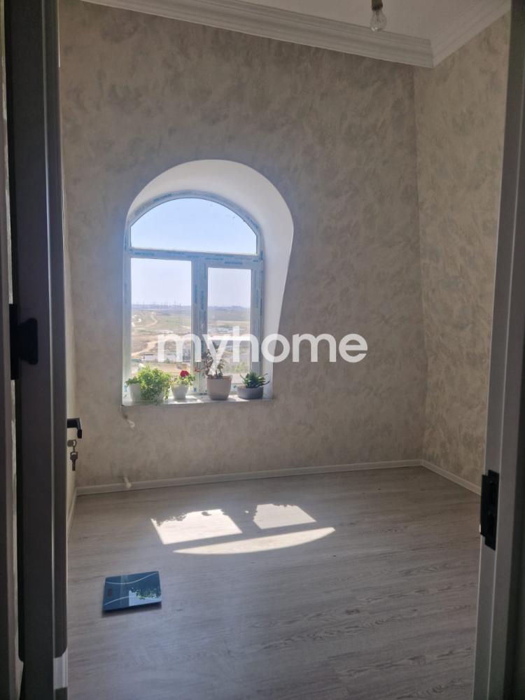 Binəqədi qəsəbəsində 60m² mənzil satılır Binəqədi qəsəbəsində 60m² mənzil satılır