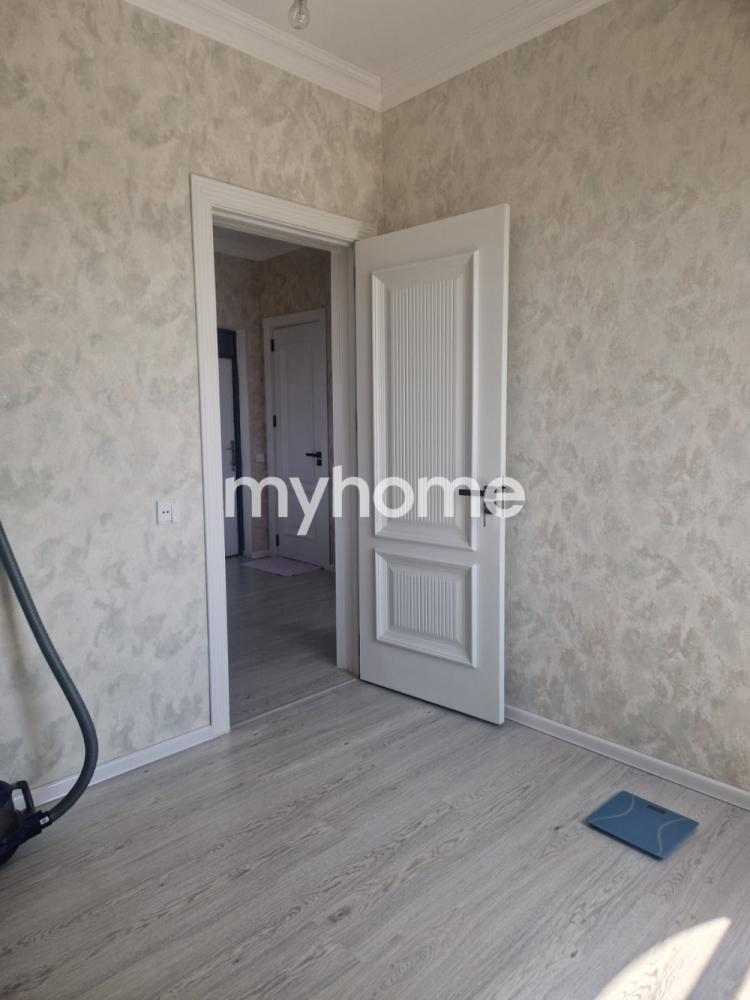 Binəqədi qəsəbəsində 60m² mənzil satılır Binəqədi qəsəbəsində 60m² mənzil satılır