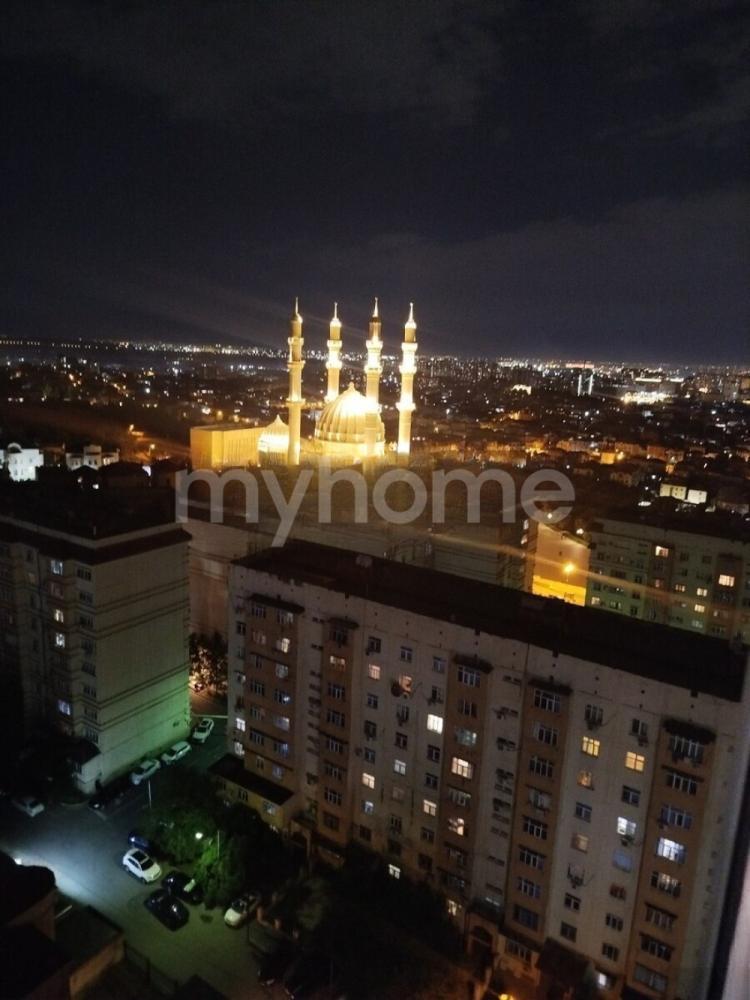  Bakı şəhərində 78m² mənzil satılır