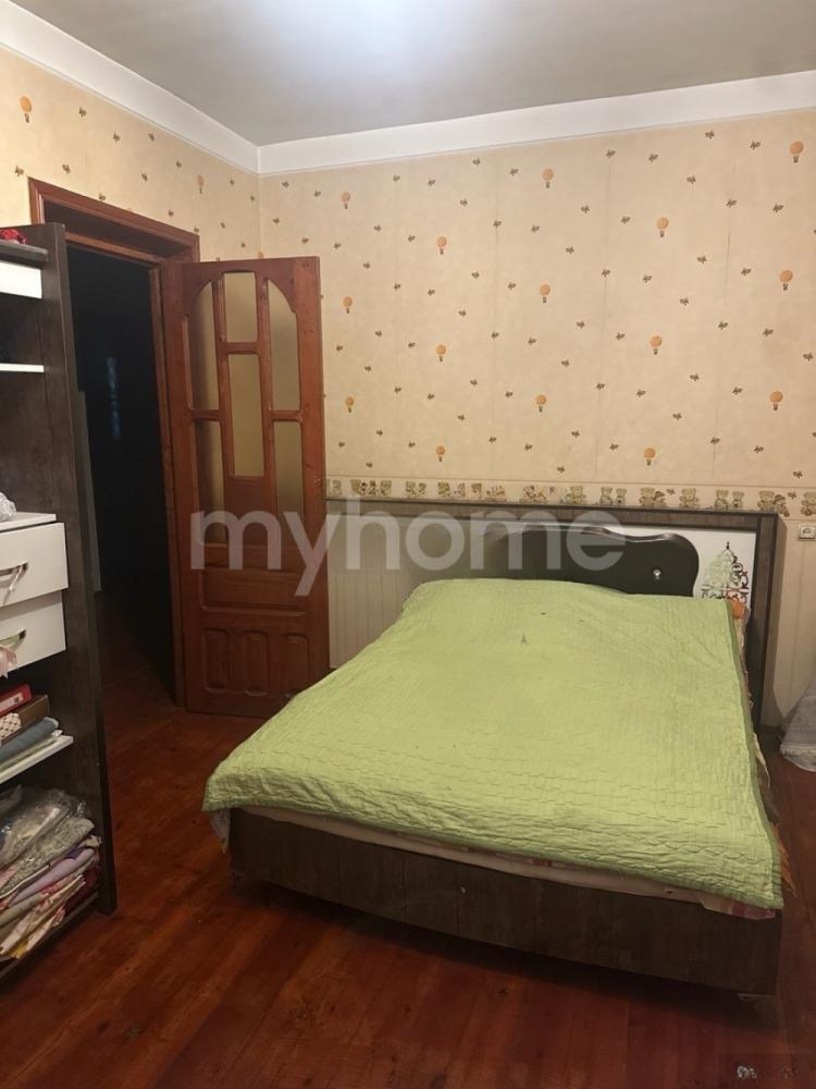  Xutor qəsəbəsində 200m² mənzil kirayə verilir