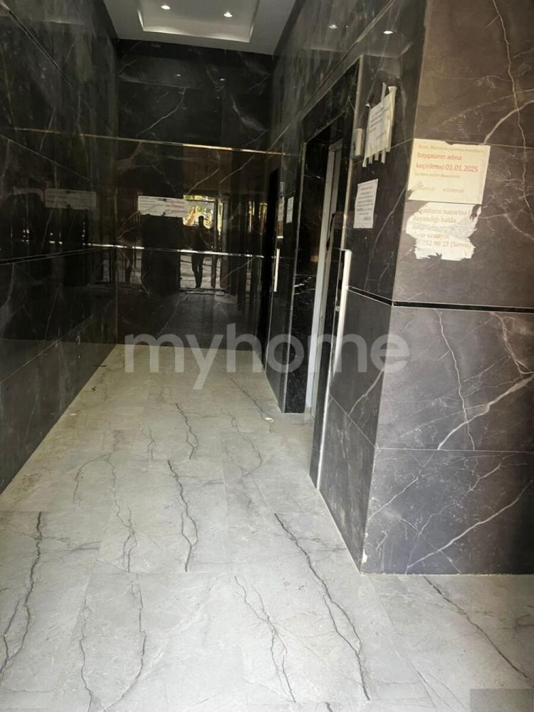  Bakı şəhərində 127m² mənzil satılır
