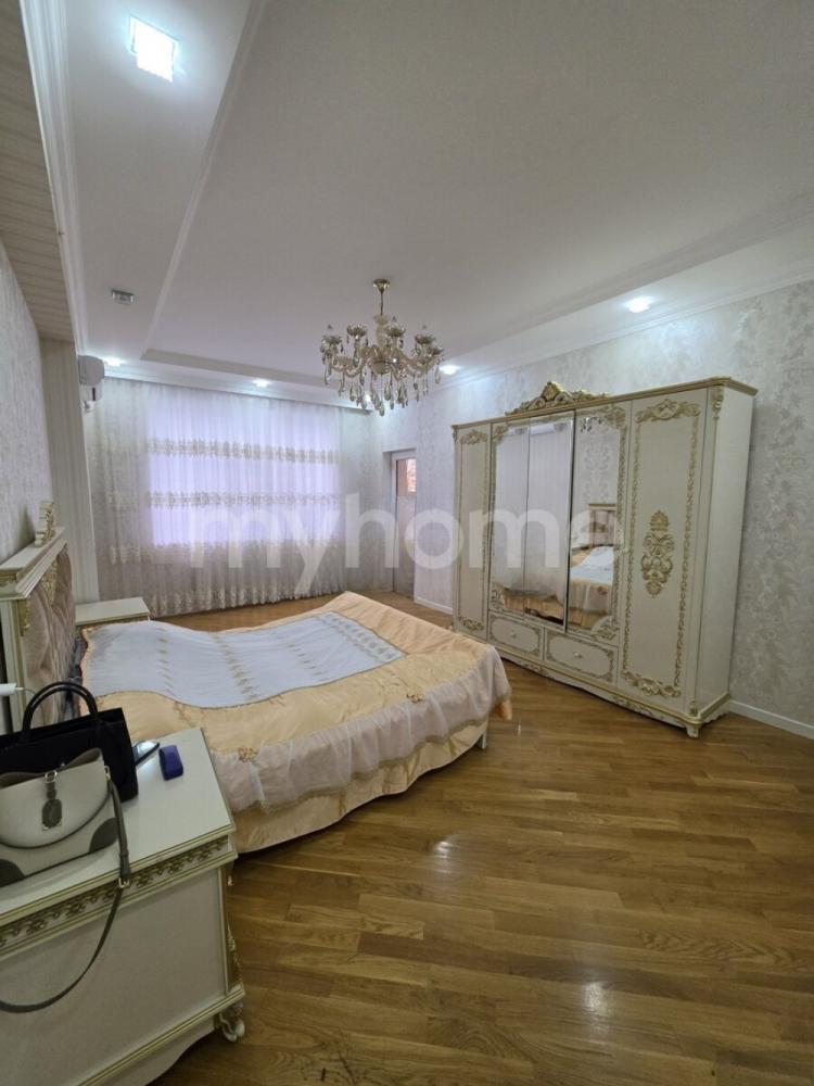  Bakı şəhərində 135m² mənzil kirayə verilir