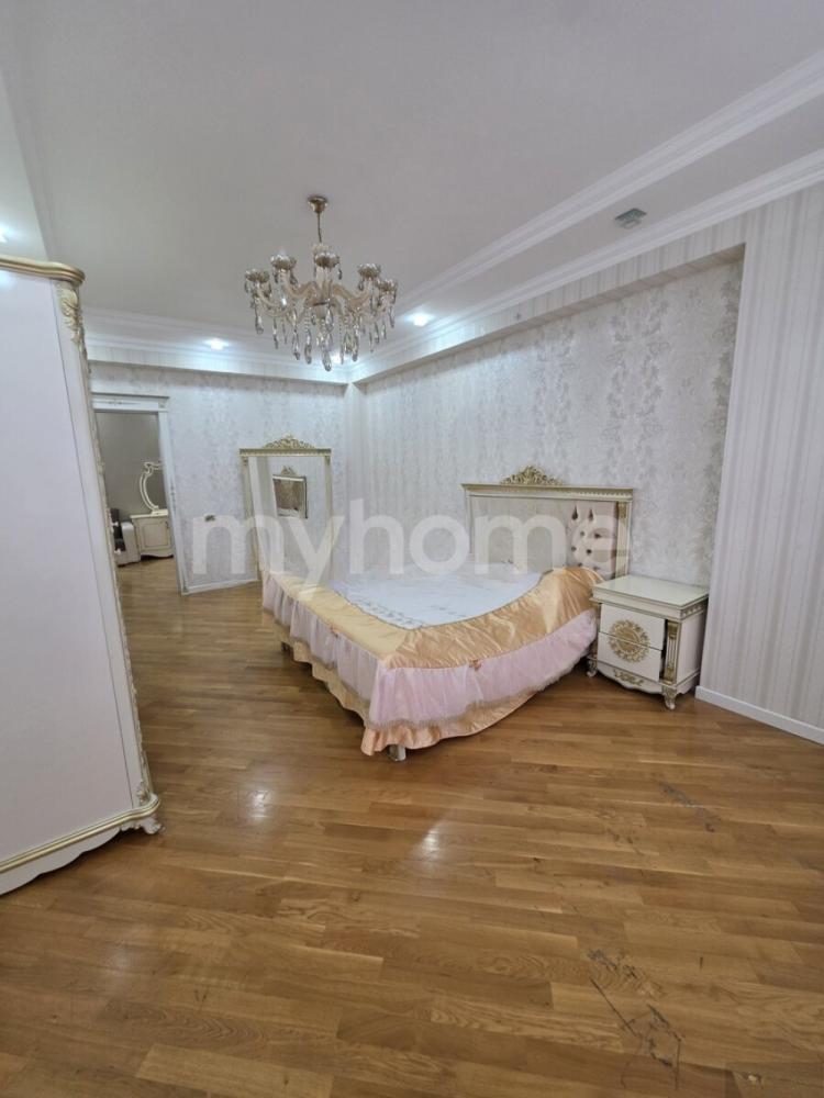  Bakı şəhərində 135m² mənzil kirayə verilir