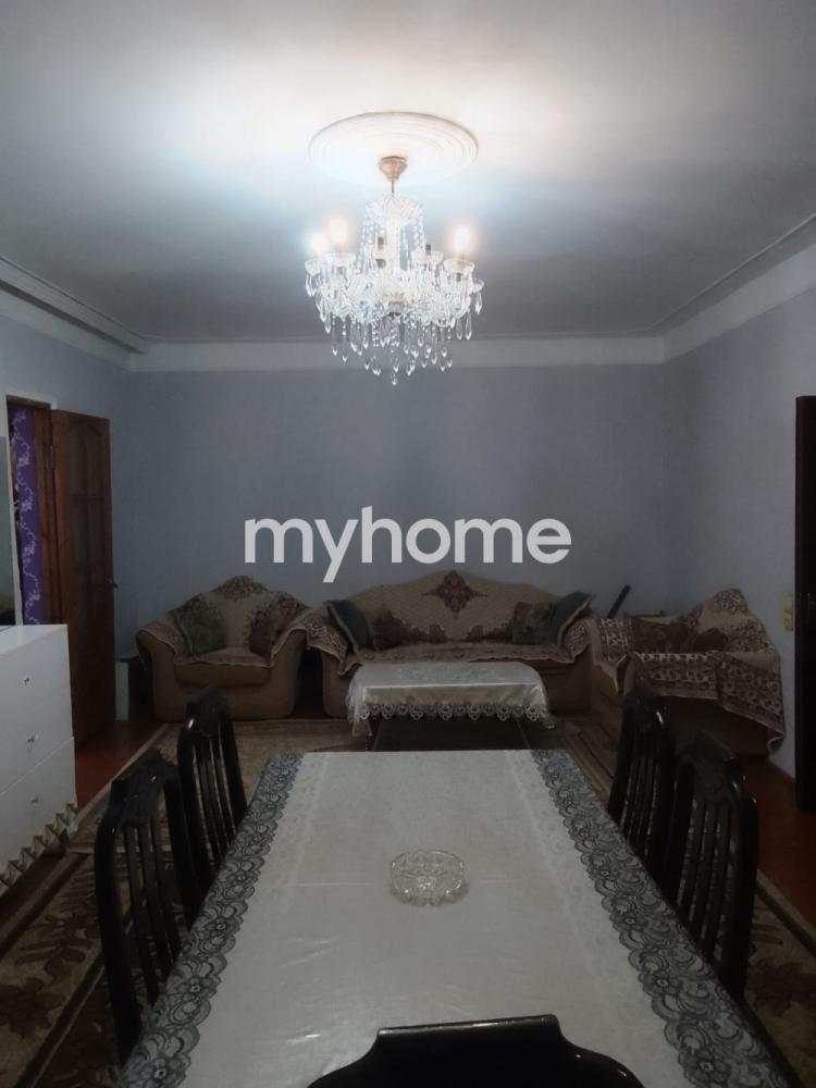  Əmircan qəsəbəsində 100m² mənzil satılır