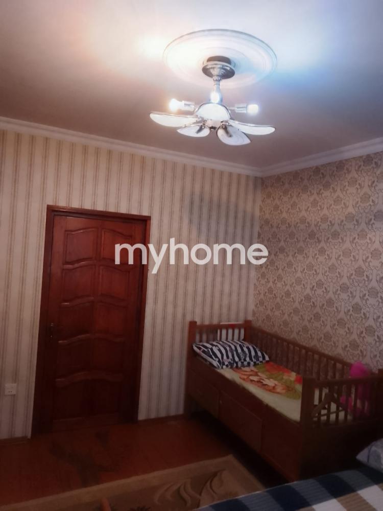  Əmircan qəsəbəsində 100m² mənzil satılır
