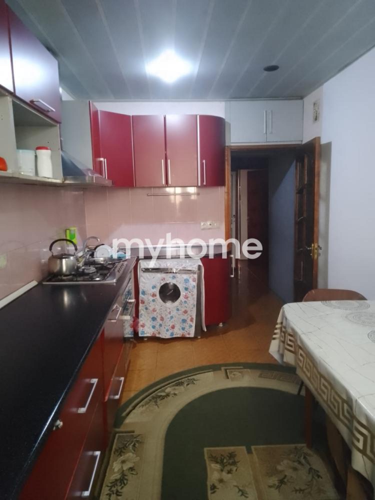  Əmircan qəsəbəsində 100m² mənzil satılır