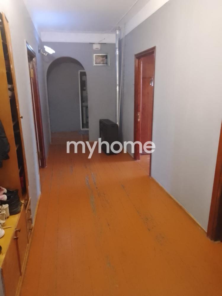  Əmircan qəsəbəsində 100m² mənzil satılır