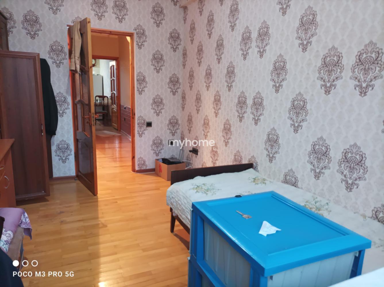  Yeni Yasamal qəsəbəsində 72m² mənzil satılır