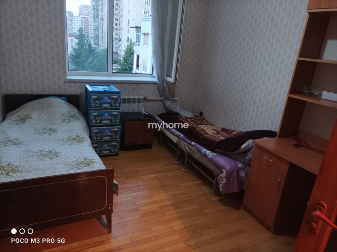  Yeni Yasamal qəsəbəsində 72m² mənzil satılır