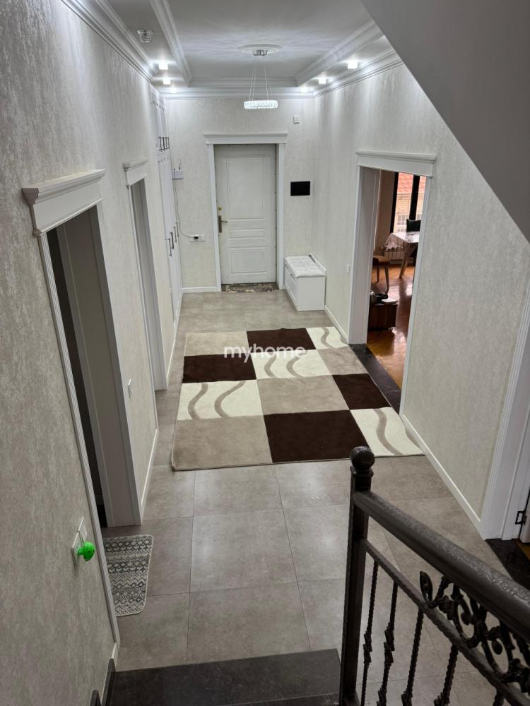  Fatmayı qəsəbəsində 350m² həyət evi satılır