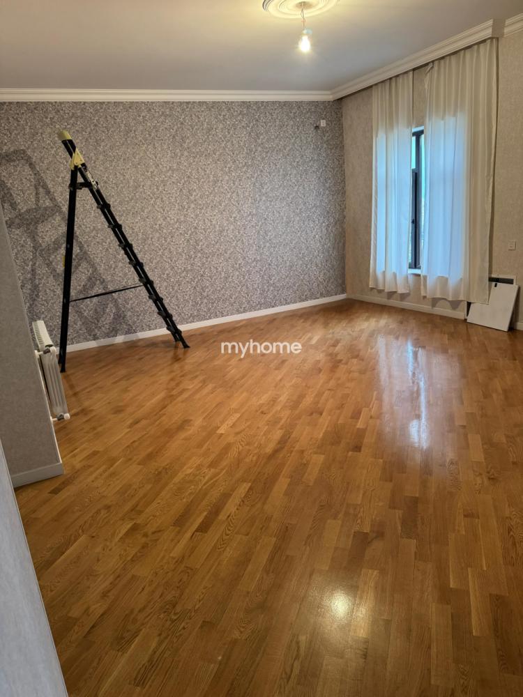  Fatmayı qəsəbəsində 350m² həyət evi satılır
