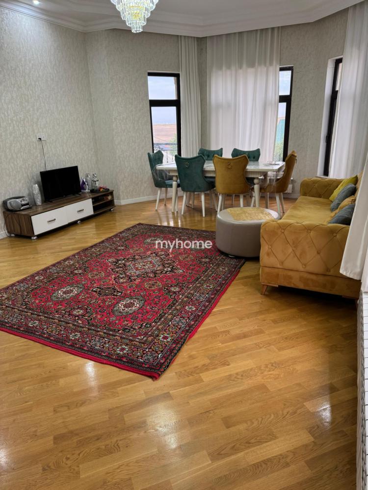  Fatmayı qəsəbəsində 350m² həyət evi satılır