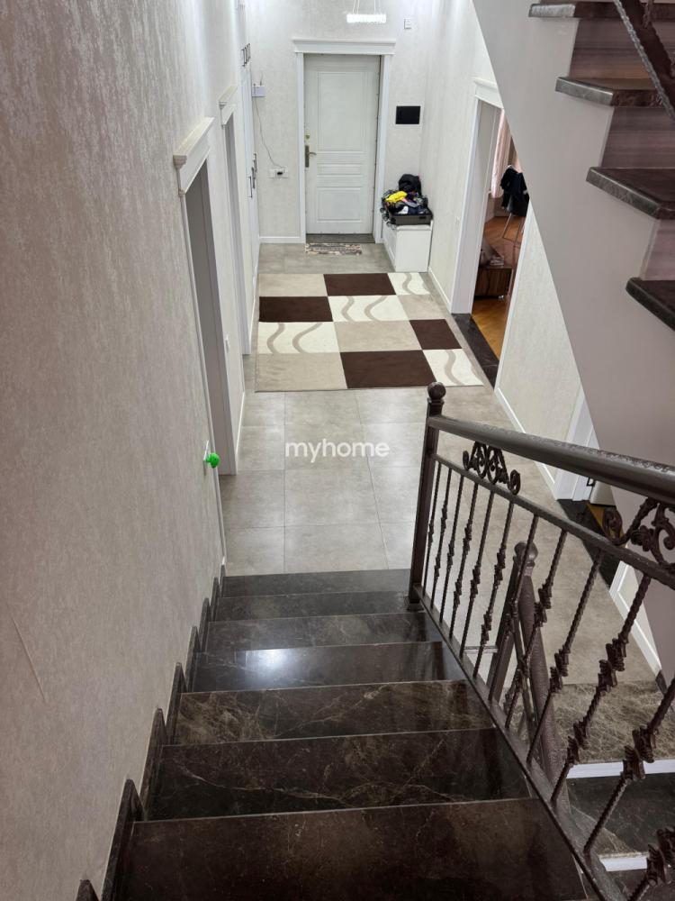  Fatmayı qəsəbəsində 350m² həyət evi satılır